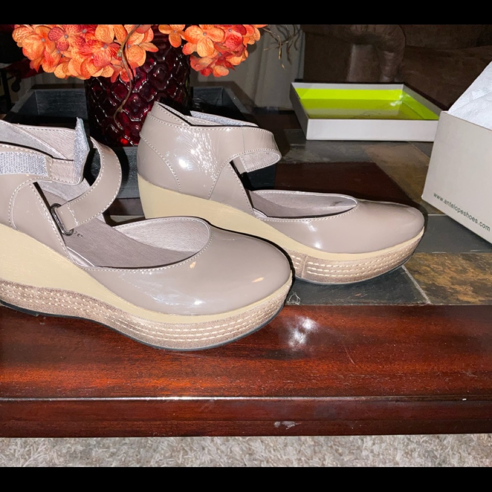 Antelope wedges- New In box